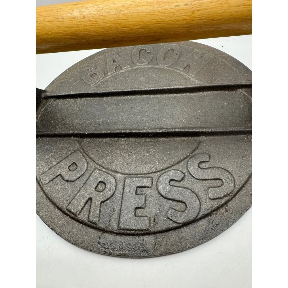 Vintage Cast Iron Bacon Press Pig Stars Embossed‎ Wood Handle Kitchen Tool